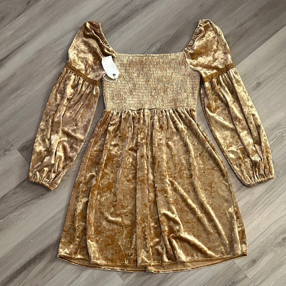 Luxurious Gold velour Long Sleeve Dress - Picture 5 of 5
